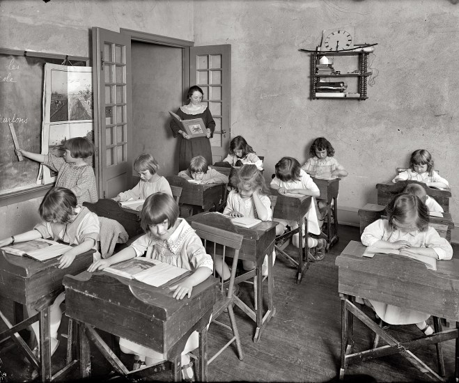 1924 schoolroom